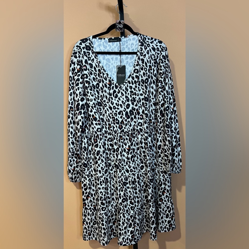 Elegant Long Sleeve Leopard Print Dress